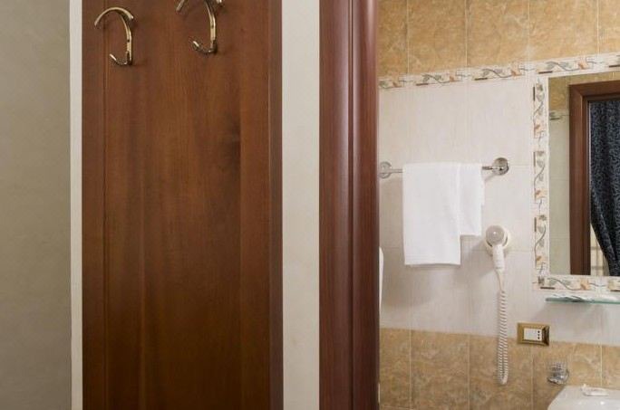 Photo of Bathroom in Esquilino