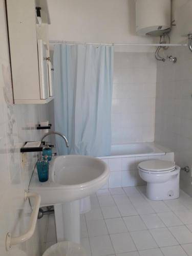 Photo of Bathroom in Forio