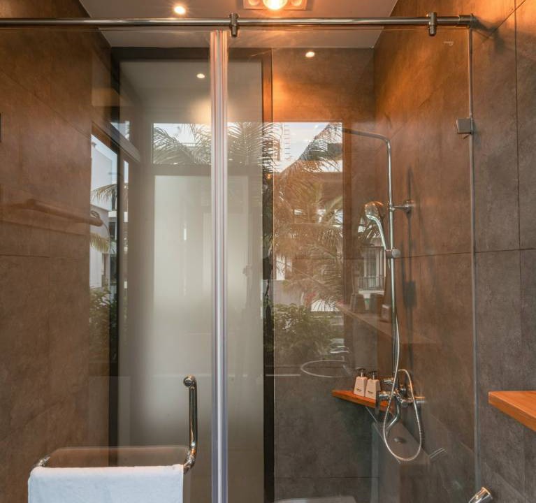 Photo of Bathroom in Dai Lai Lake