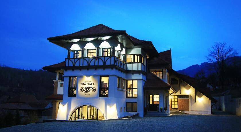 Photo of Buildings in Bran