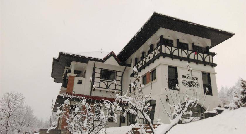 Photo of Buildings in Bran