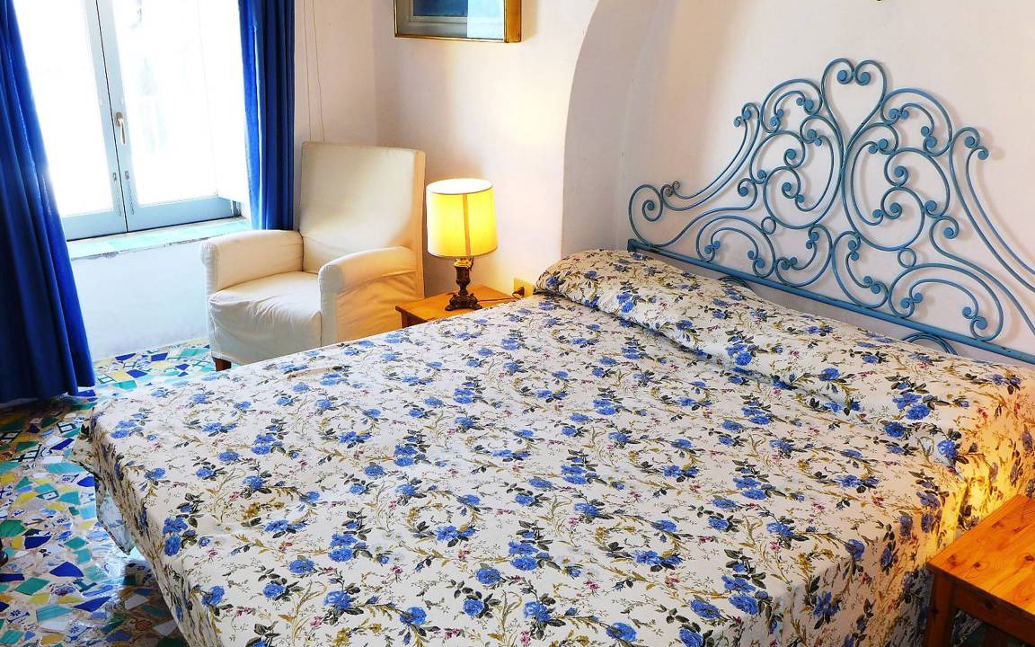 Photo of Bedroom in Ischia Porto