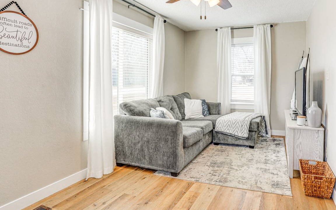 Photo of Livingroom in Watertown