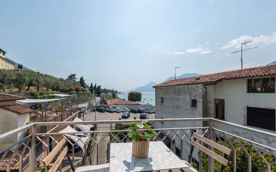 Photo of Others in Cassone