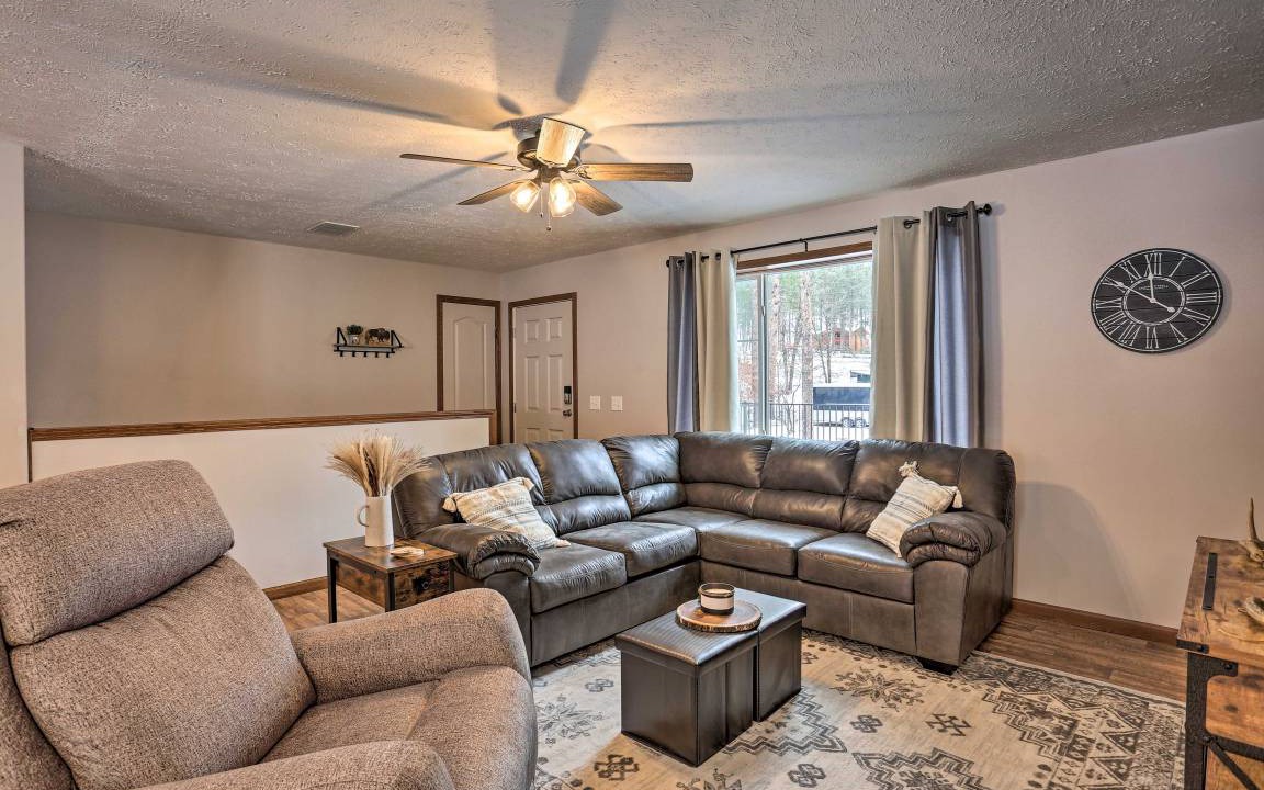 Photo of Livingroom in Sturgis