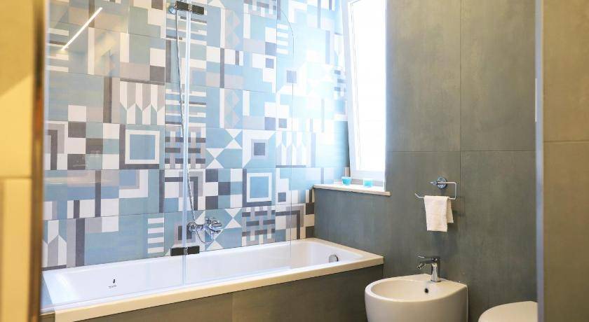 Photo of Bathroom in Mergellina