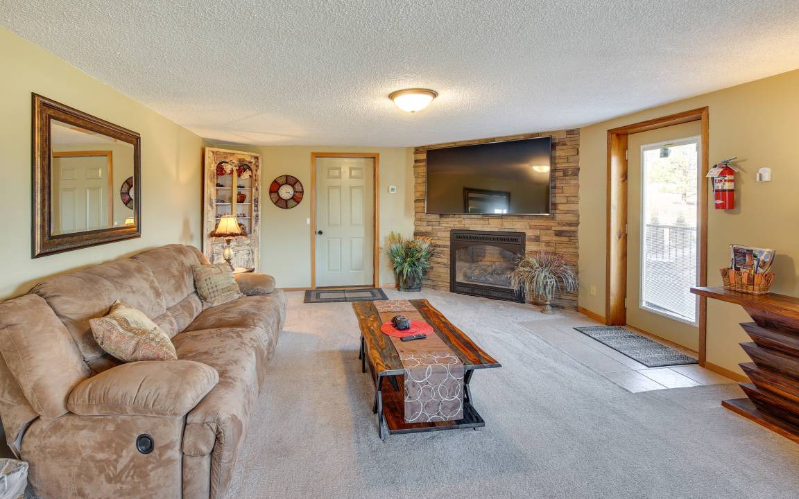 Photo of Livingroom in Hill City