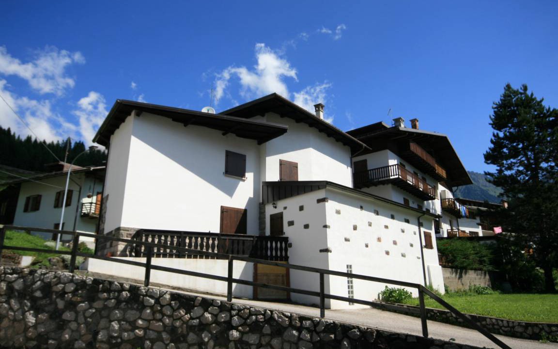 Photo of Buildings in Falcade