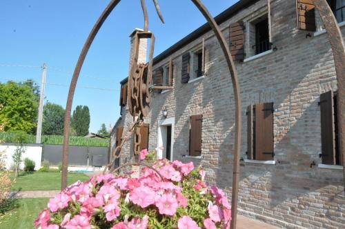 Photo of Buildings in Pontecasale