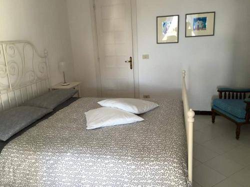 Photo of Bedroom in Forio
