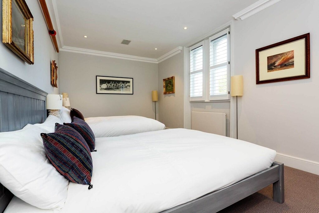 Photo of Bedroom in Redcliffe