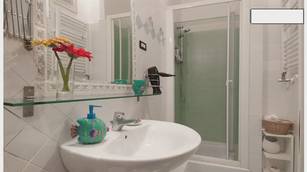 Photo of Bathroom in Esquilino