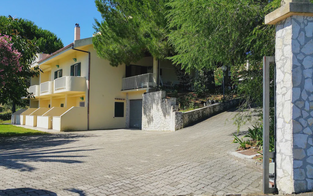 Photo of Buildings in Montincello