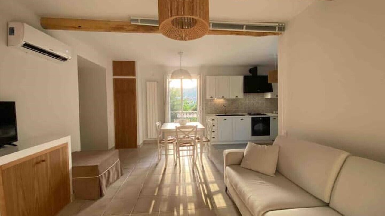 Photo of Livingroom in Sapri
