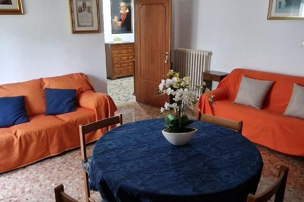 Photo of Livingroom in Tagliacozzo