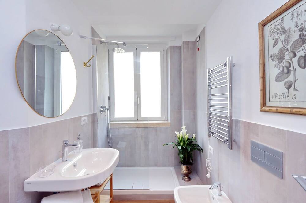 Photo of Bathroom in Sallustiano
