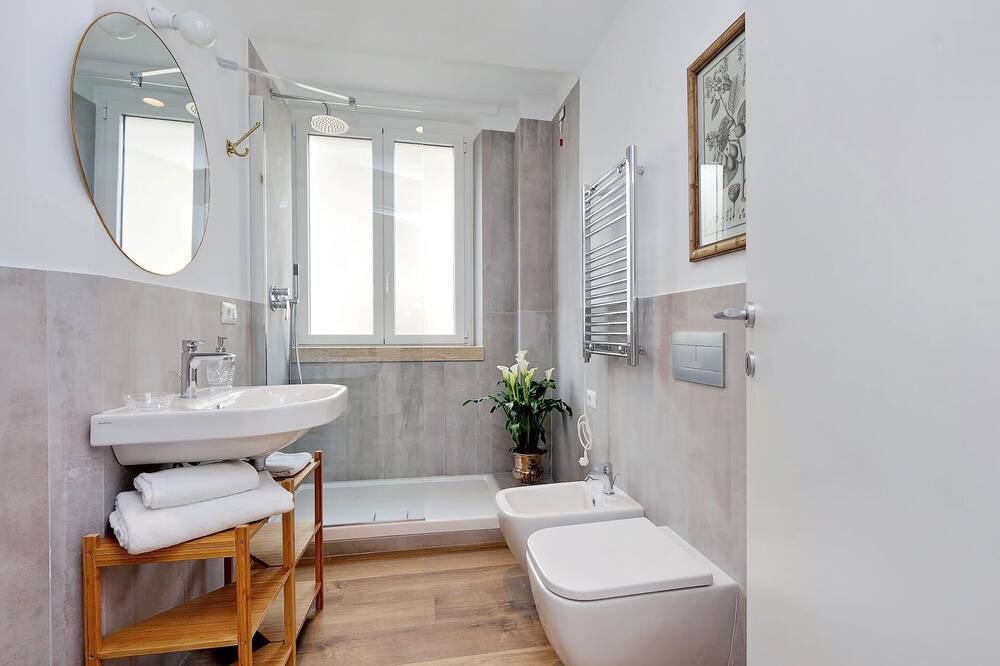 Photo of Bathroom in Sallustiano