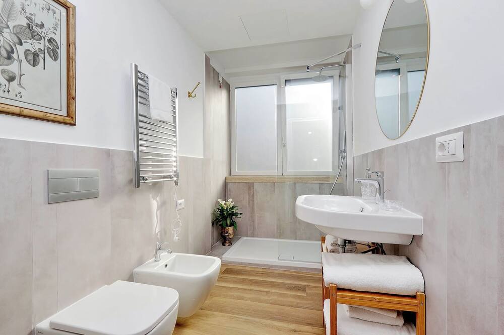 Photo of Bathroom in Sallustiano