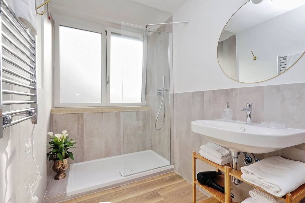 Photo of Bathroom in Sallustiano