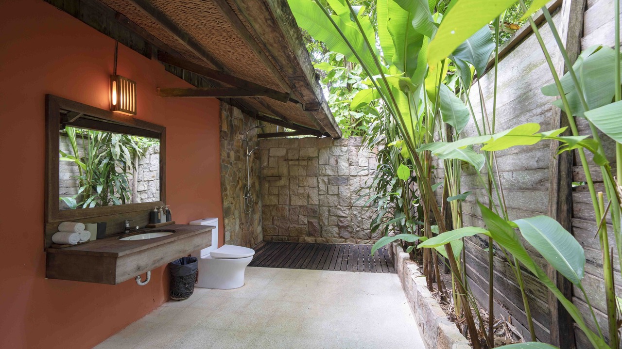 Photo of Bathroom in Ong Lang