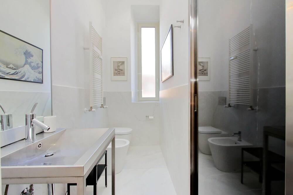Photo of Bathroom in Quartiere III Pinciano