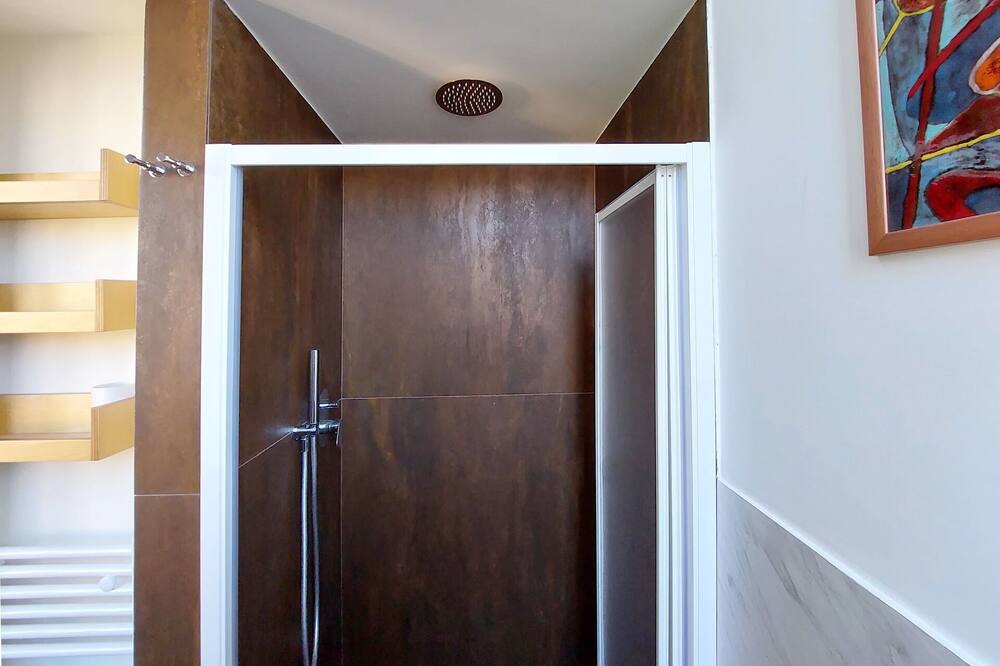 Photo of Bathroom in Quartiere III Pinciano
