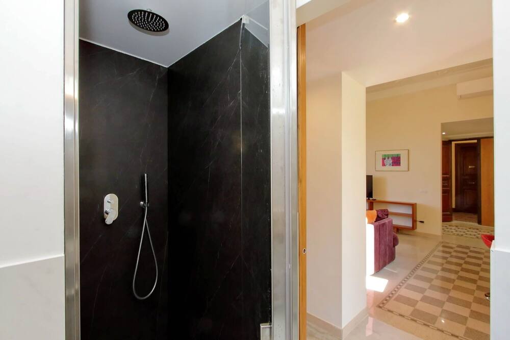 Photo of Bathroom in Quartiere III Pinciano