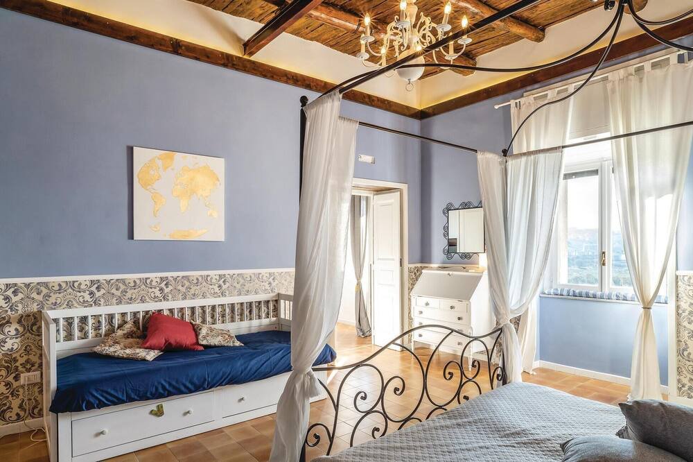 Photo of Bedroom in Salerno