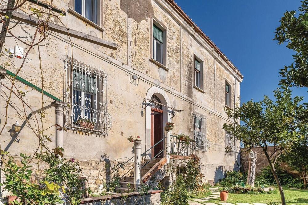 Photo of Outdoor in Salerno