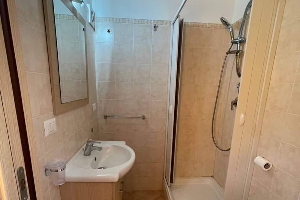 Photo of Bathroom in Sapri