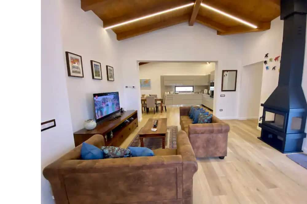 Photo of Livingroom in Santa Domenica Talao