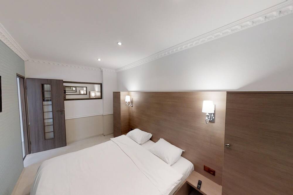 Photo of Bedroom in Center