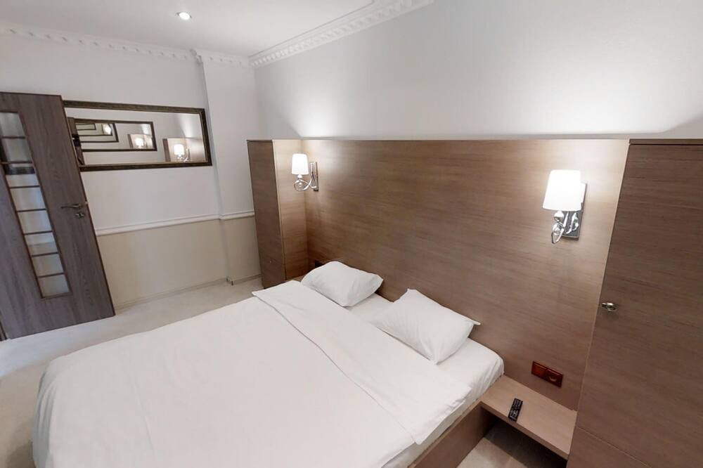 Photo of Bedroom in Center