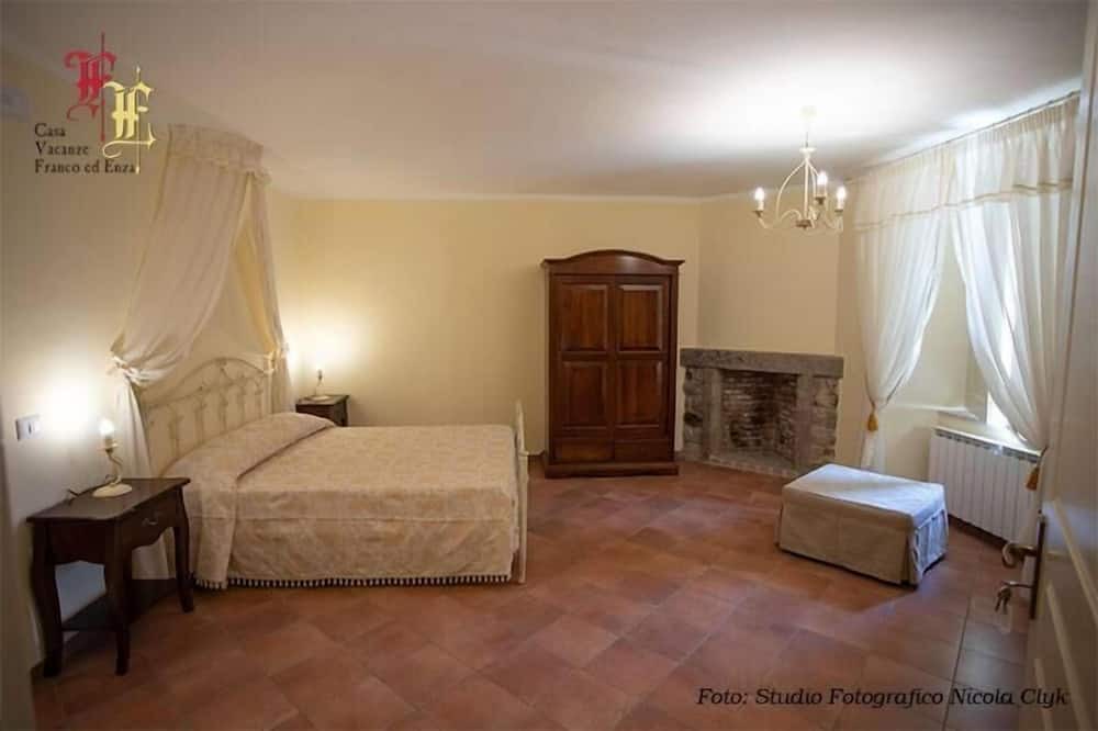 Photo of Bedroom in San Gregorio Magno