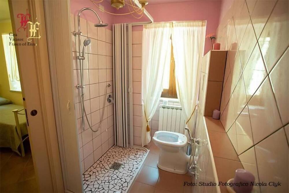 Photo of Bathroom in San Gregorio Magno