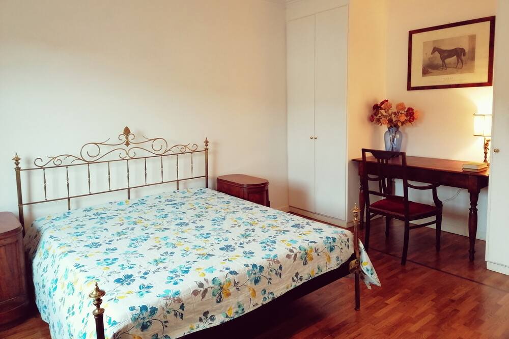 Photo of Bedroom in Lake Bracciano