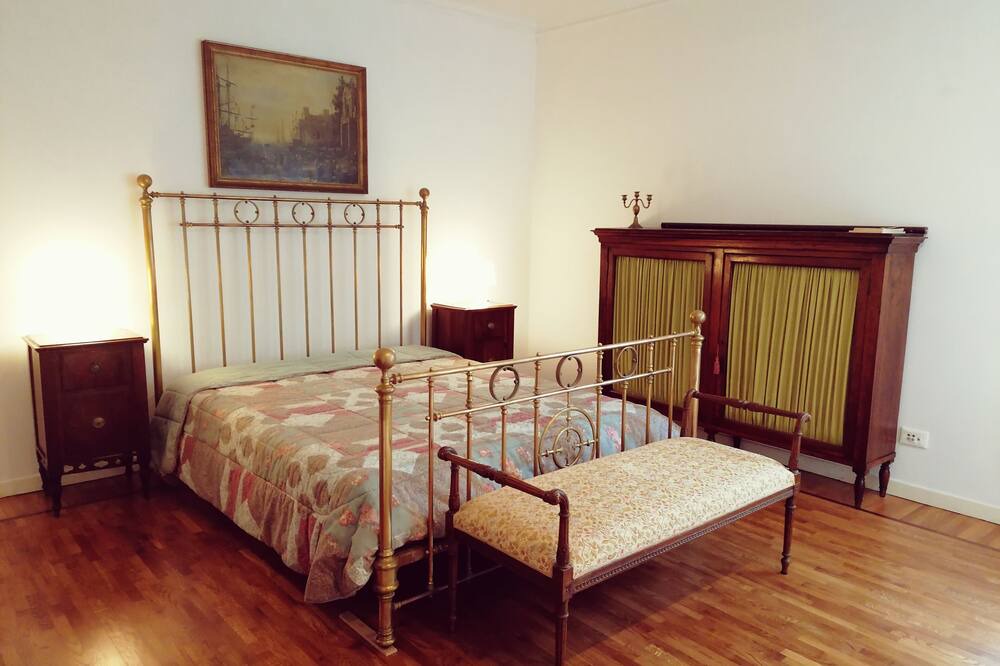 Photo of Bedroom in Lake Bracciano