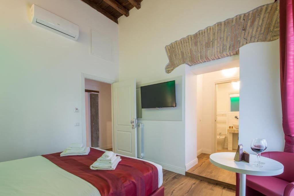 Photo of Bedroom in Navona
