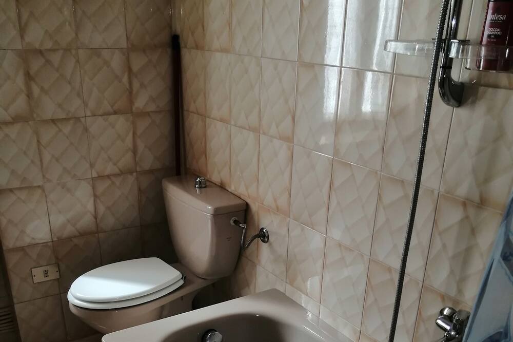 Photo of Bathroom in Sapri