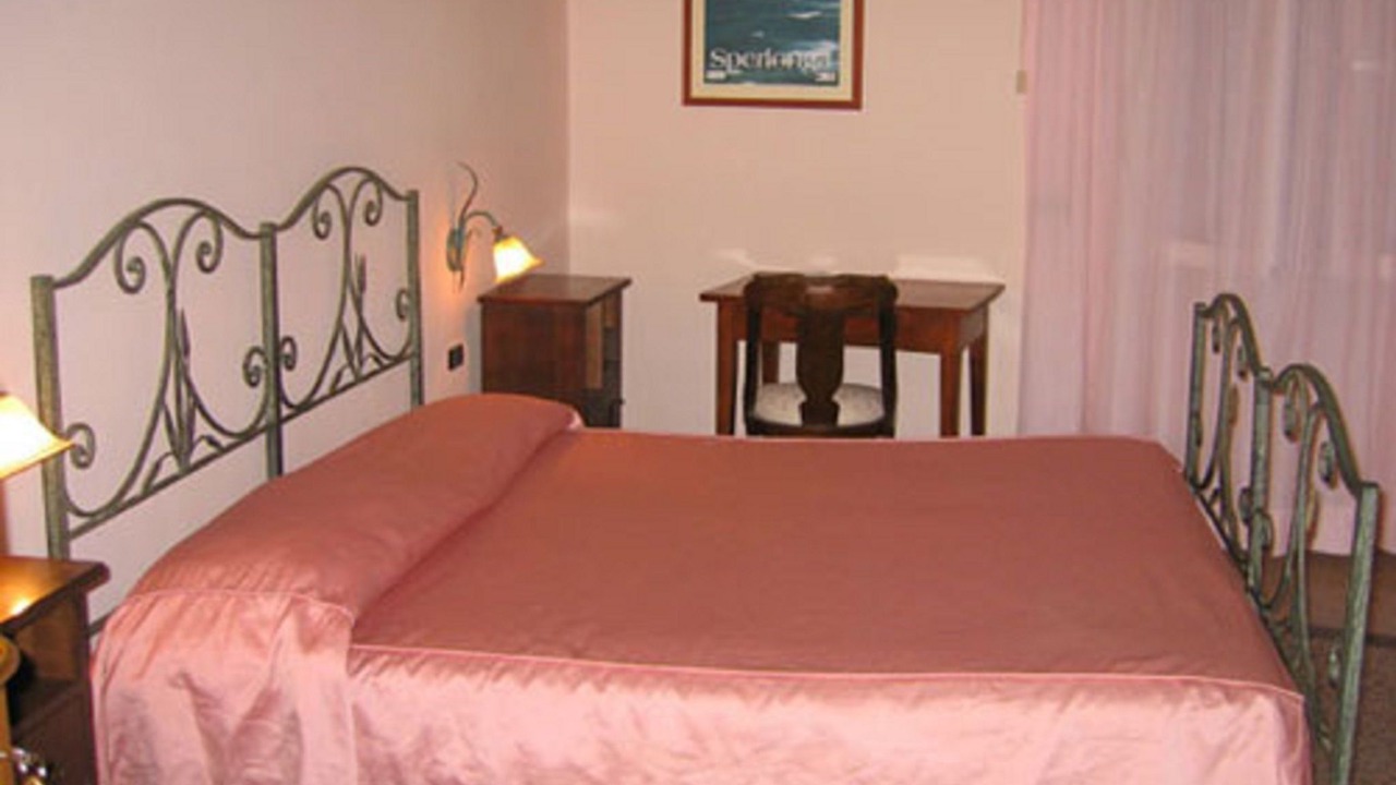 Photo of Bedroom in Latina