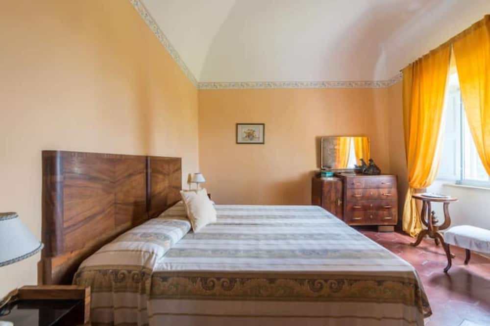 Photo of Bedroom in Farnese