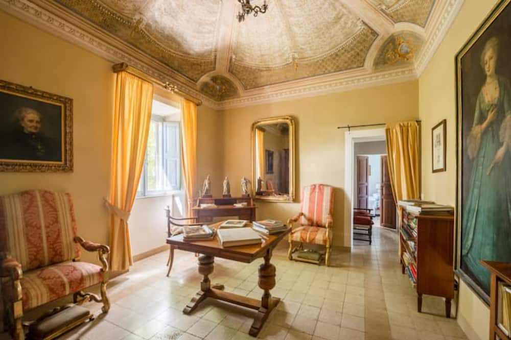 Photo of Bedroom in Farnese