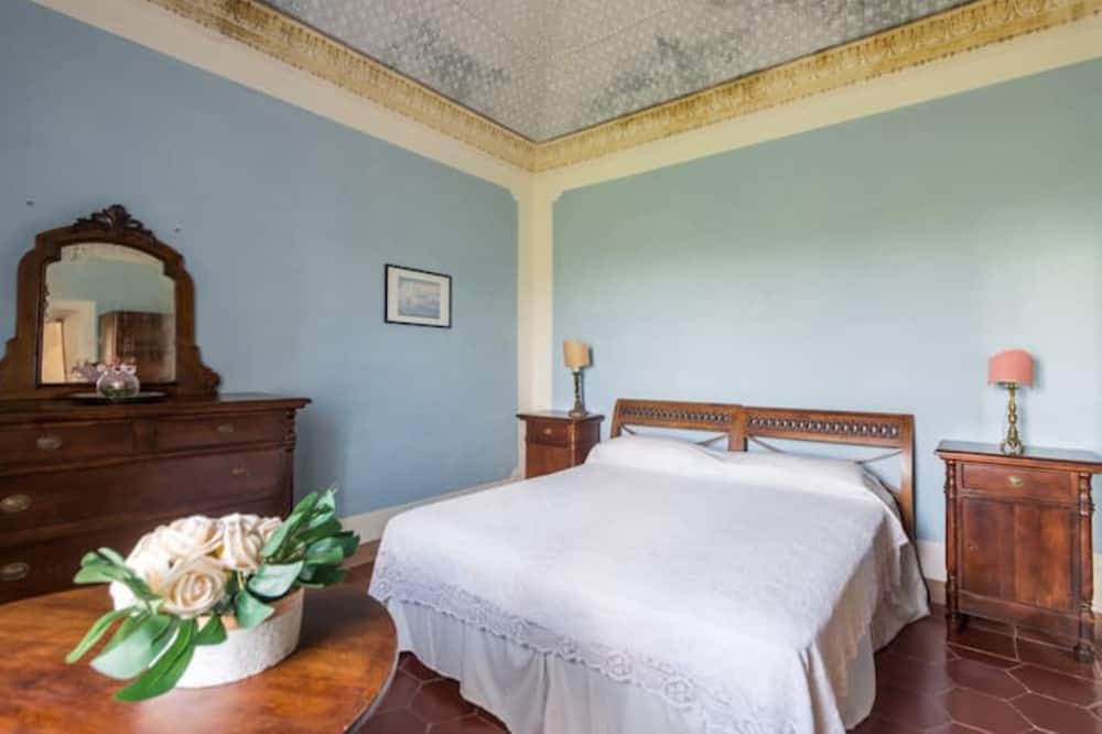Photo of Bedroom in Farnese