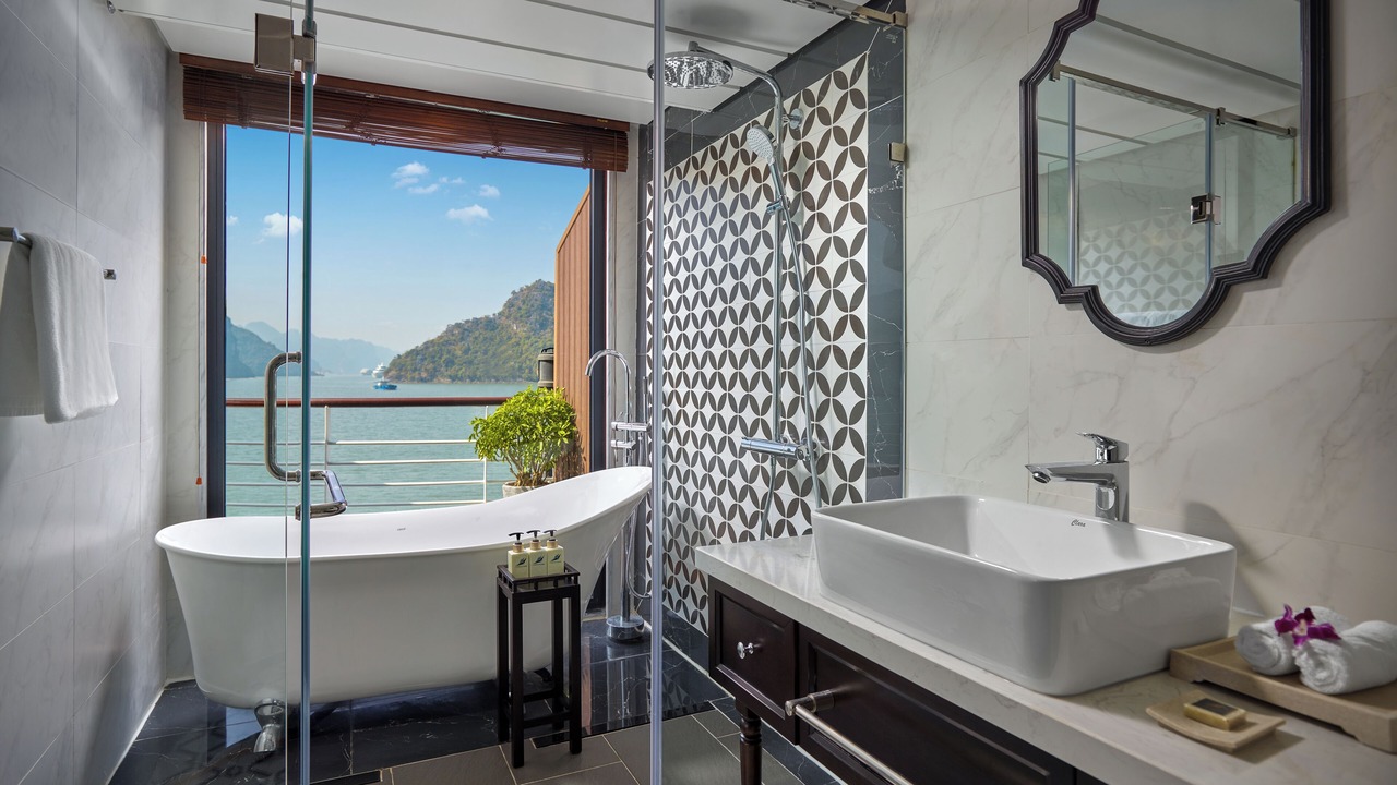 Photo of Bathroom in Ha Long