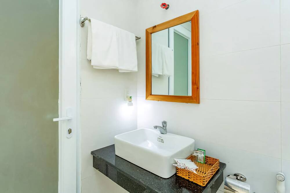 Photo of Bathroom in Cua Lap