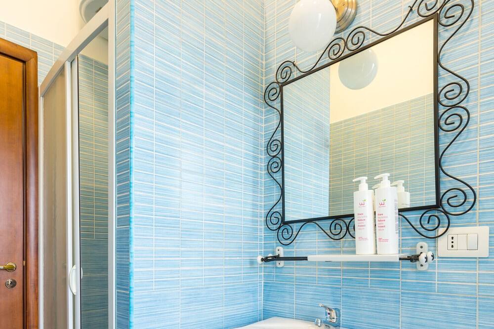 Photo of Bathroom in Pozzuoli