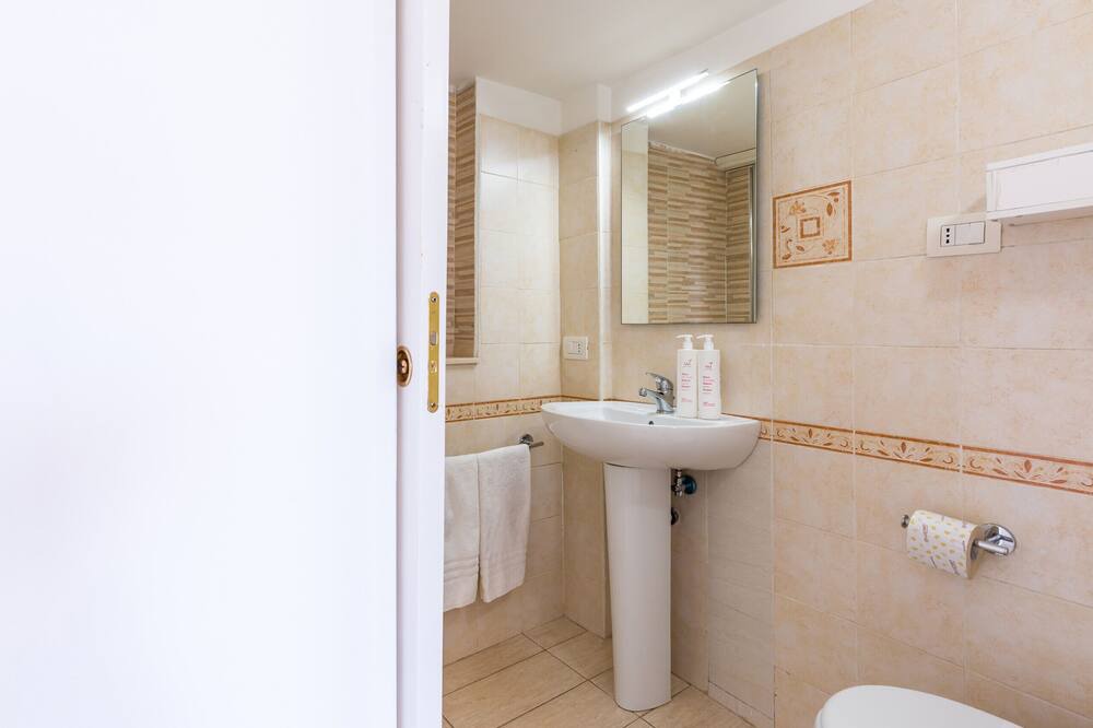 Photo of Bathroom in Pozzuoli