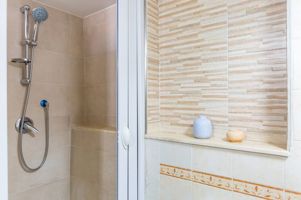 Photo of Bathroom in Pozzuoli