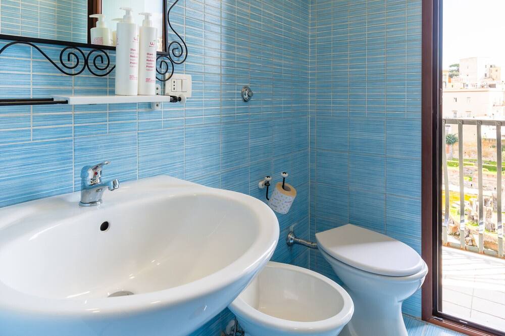 Photo of Bathroom in Pozzuoli