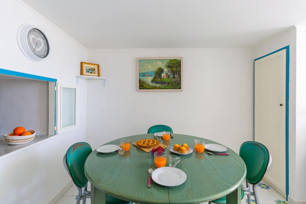 Photo of Livingroom in Pozzuoli